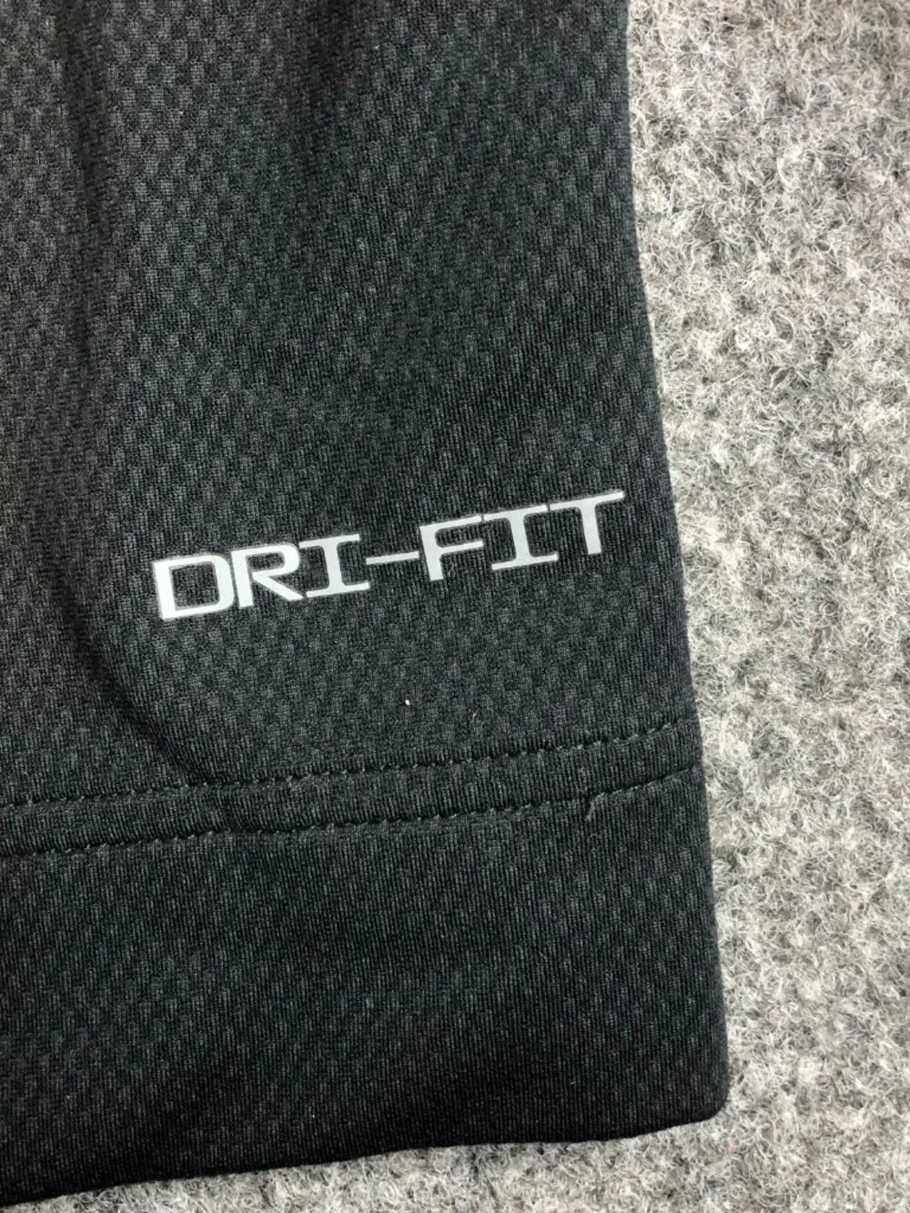 Nike Iowa State Cyclones Shirt Mens Medium Black Football DriFit Long Sleeve - Picture 9 of 11